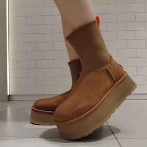 스웨이드 코튼 부츠 스노우 따뜻한 발목 첼시 스노우 부츠 2023 겨울 두꺼운 단독 고스 신발 새로운 짧은 플러시 워킹 Chaussure 여성