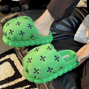 홈 슬리퍼 부드러운 4cm 두꺼운 단독 여성 실내 침실 따뜻한 플러시 슬리퍼 겨울 바닥 플랫폼 슬라이드