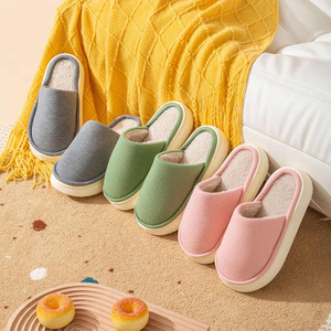 클라우드 컴포트 하우스 겨울 침실 면화 여성 바닥 슬리퍼 베개 커플 가구 실내 