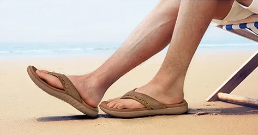  섬 세련된 플립 플롭을 말하는 스타일은 기본 고무를 넘어 진화했습니다.