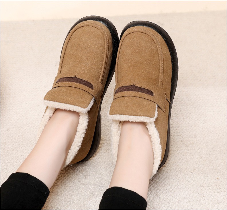 여성 플랫 라운드 발가락 캐주얼 여성 스니커즈 슬립 온 로퍼 겨울 모피 레트로 슬립 새 신발