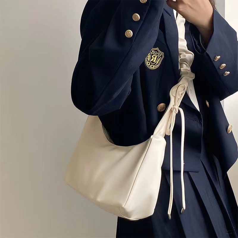 레저 손 가방,쇼핑 손 가방,여성 어깨 가방,구름 손 가방,PU 어깨 가방