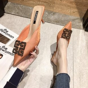 저렴한 여성 신발 여름 지적 발가락 반 슬리퍼 레이디스 스틸레토 미드 힐 샌들