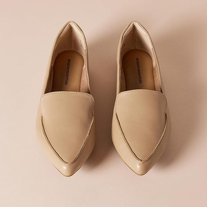 Womens Essentials 여성의 로퍼 플랫 비즈니스 캐주얼 드레스 신발 2025 패션 가죽 여성용 로퍼 및 슬립 온