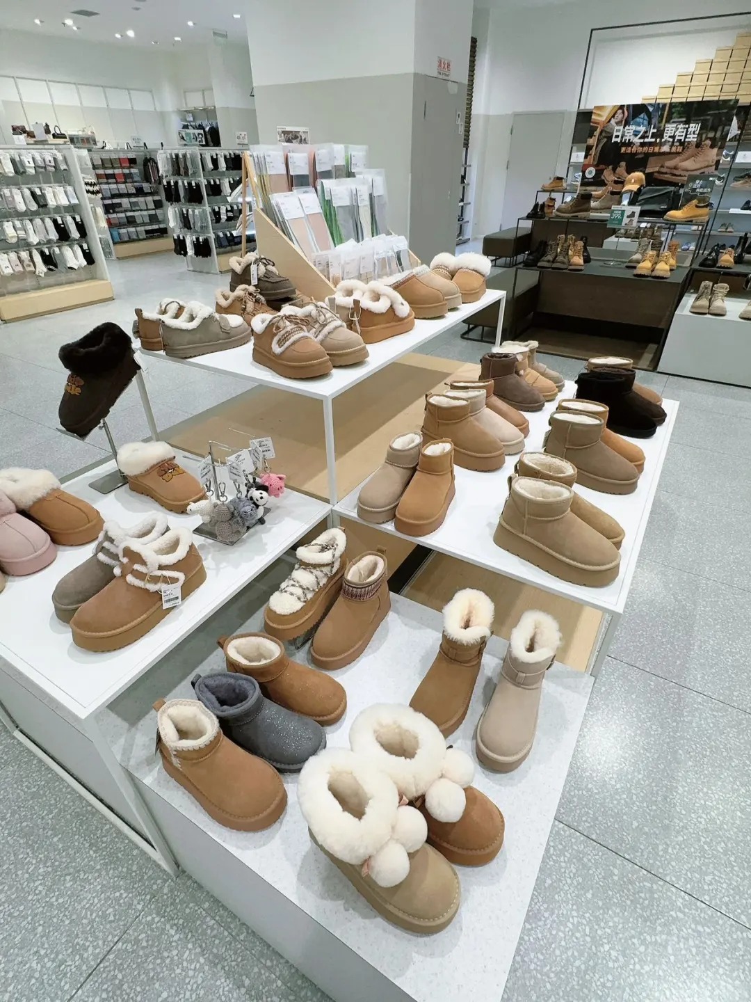 짧고 달콤한 해결책: 발목 부츠가 겨울 MVP인 이유