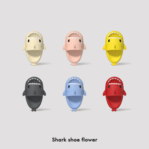 여자 남자 여름 해변 상어 슬리퍼 탑 핀 매력 만화 Pvc 치즈 나막신 매력 액세서리 신발 버클 장식