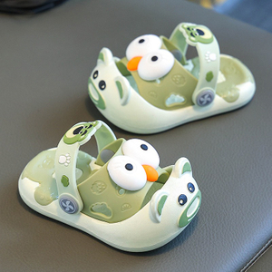 2024 여름 신상품 아동용 나막신 소년 소녀 EVA 패션 야외 실내 생활복 트렌드 귀여운 만화