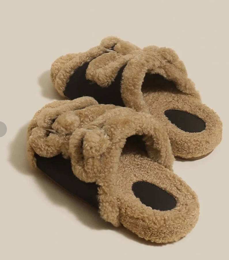 겨울 패션 부드럽고 따뜻한 컴포트 플랫 모피 슬리퍼 브랜드 디자이너 슬립 온 로퍼 뮬 캐주얼 실내