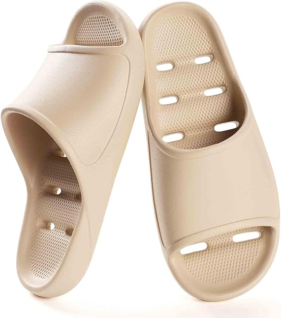 욕실 슬리퍼 : 방수, 비 슬립 및 빠른 건조 기능이 설명되었습니다