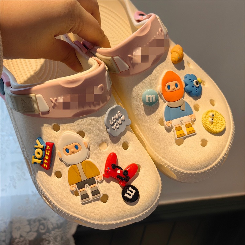 뜨거운 판매 도매 3d 만화 정원 구두 매력 귀여운 방해물 장식 개 DIY 액세서리